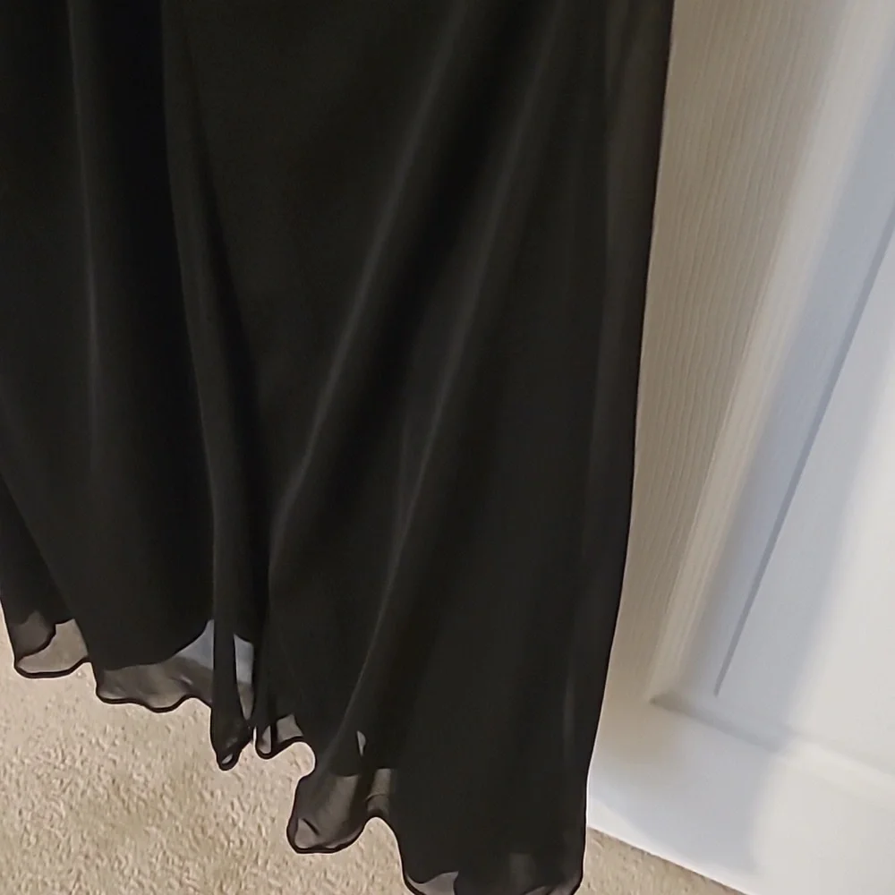 Xscape Dress - Picture 9 of 9